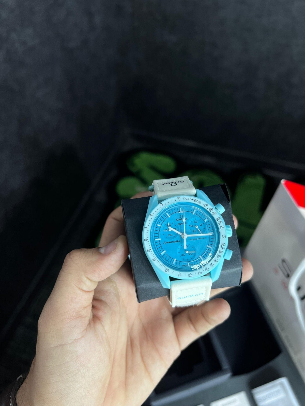 Swatch X Omega Bioceramic Moonswatch Mission To The Moon Uranus With Kit - View 5