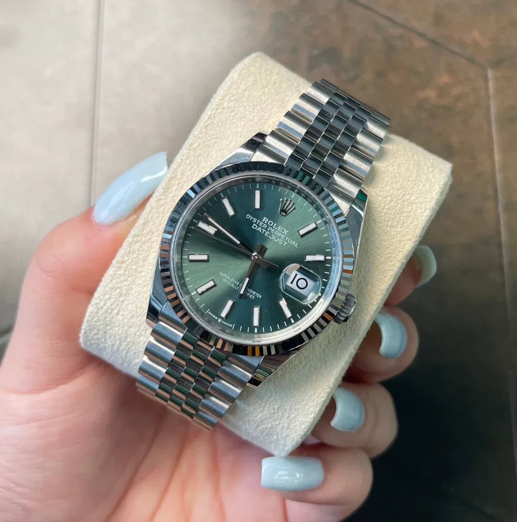 Rolex Date just 36 green dial - View 2