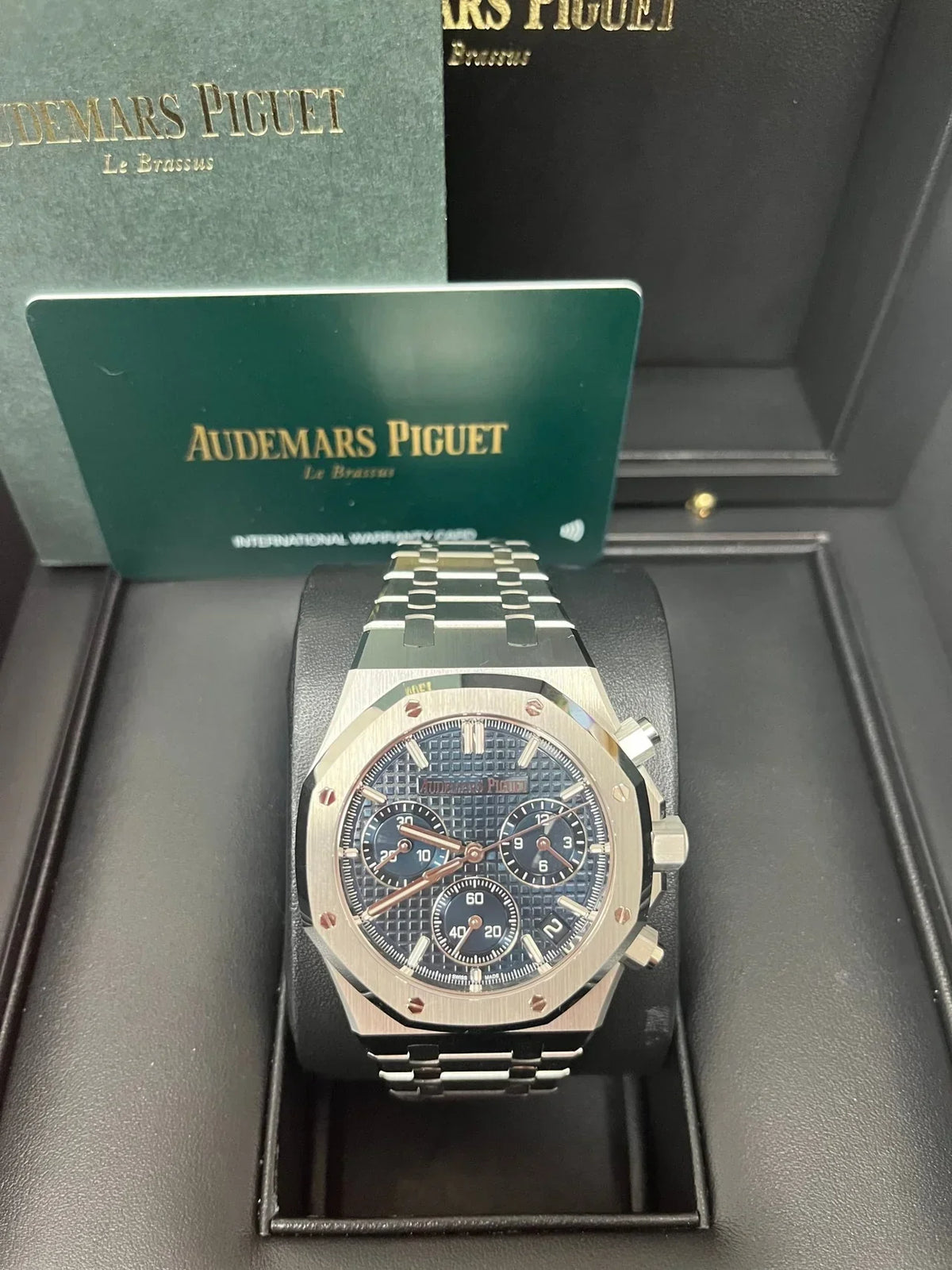 Audemars Piguet Royal Oak Chronograph - View 5