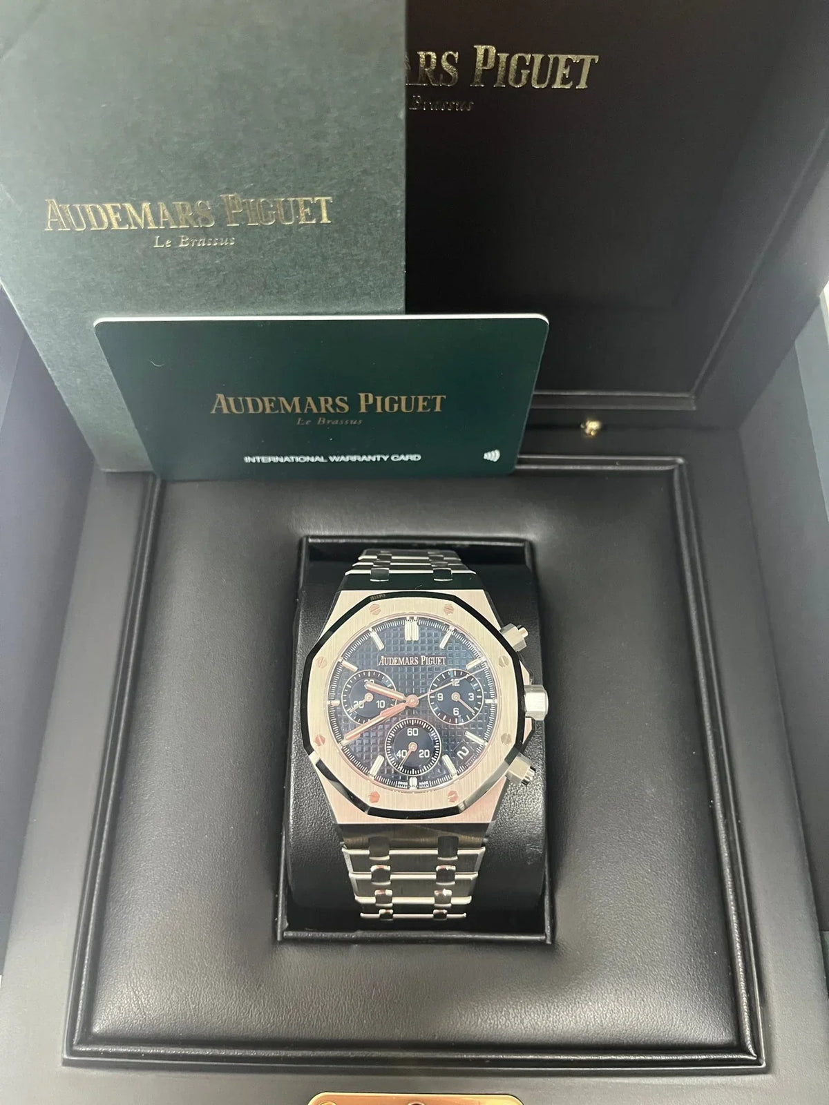 Audemars Piguet Royal Oak Chronograph - View 6