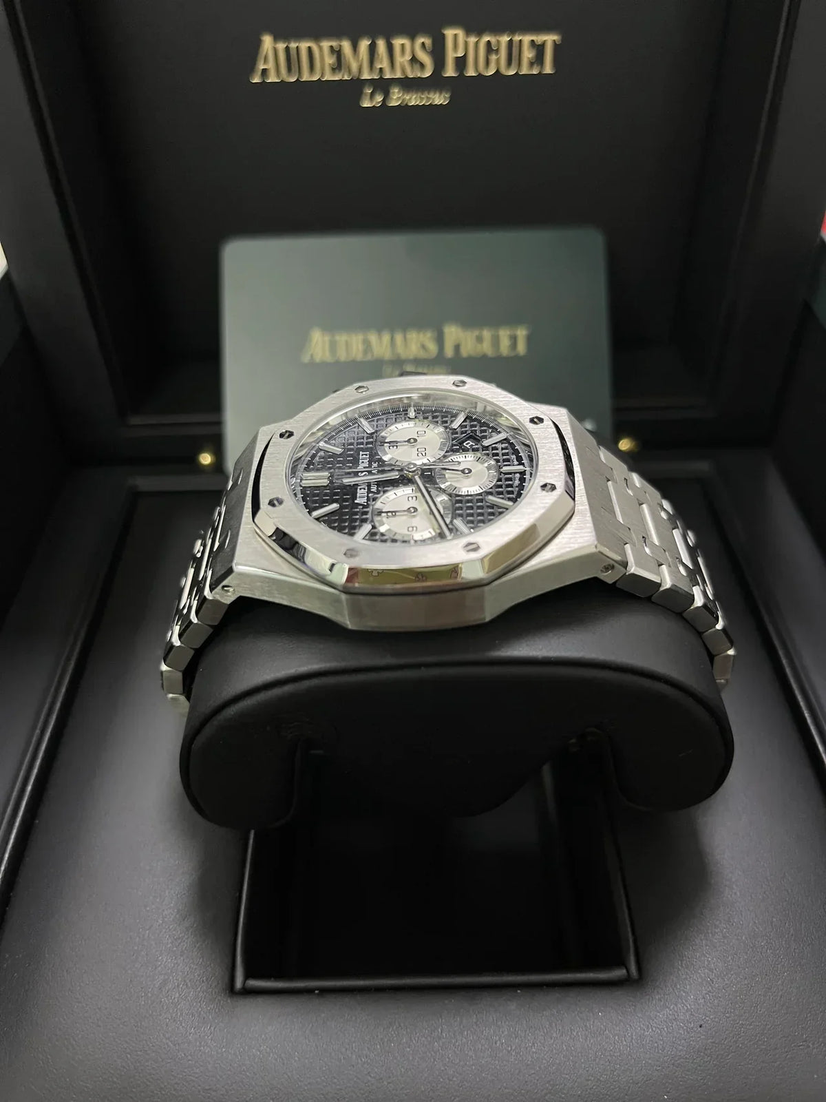 Audemars Piguet Royal Oak Chronograph - View 4