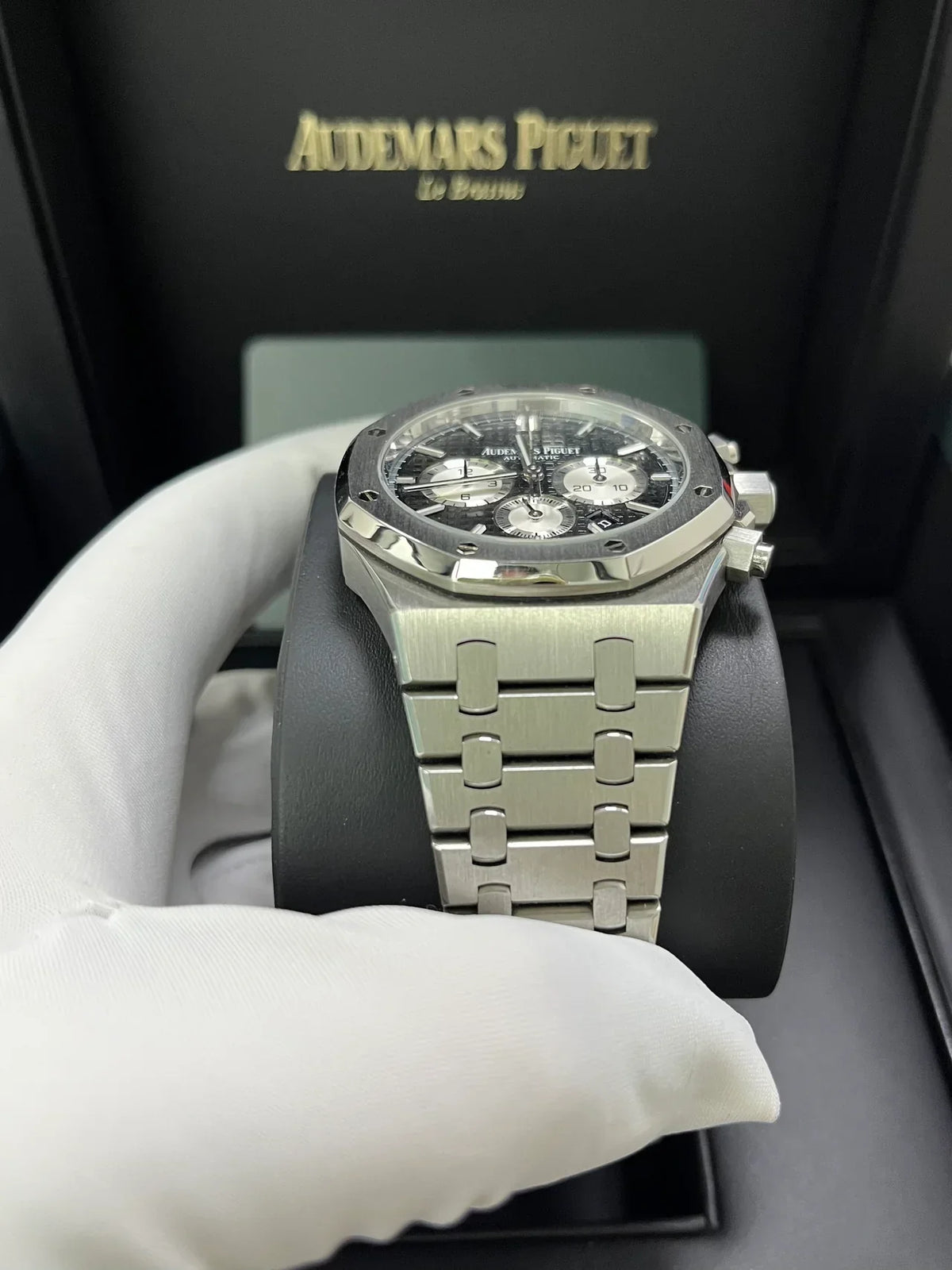 Audemars Piguet Royal Oak Chronograph - View 7