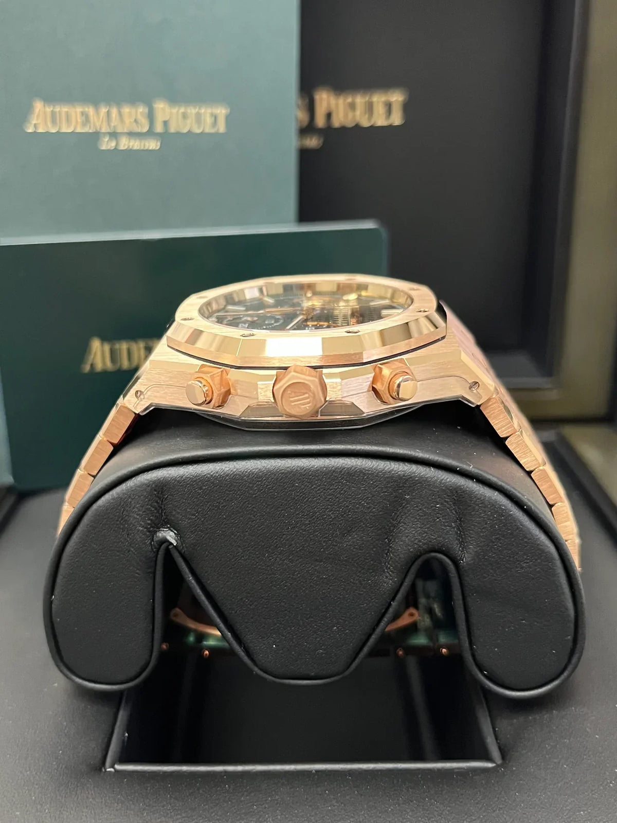 Audemars Piguet Royal Oak Chronograph - View 7